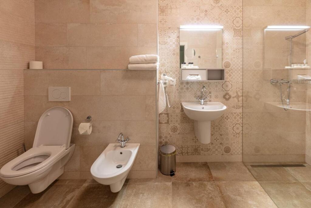 Hotel Anno Nove Mesto nad Metuji Ngoại thất bức ảnh